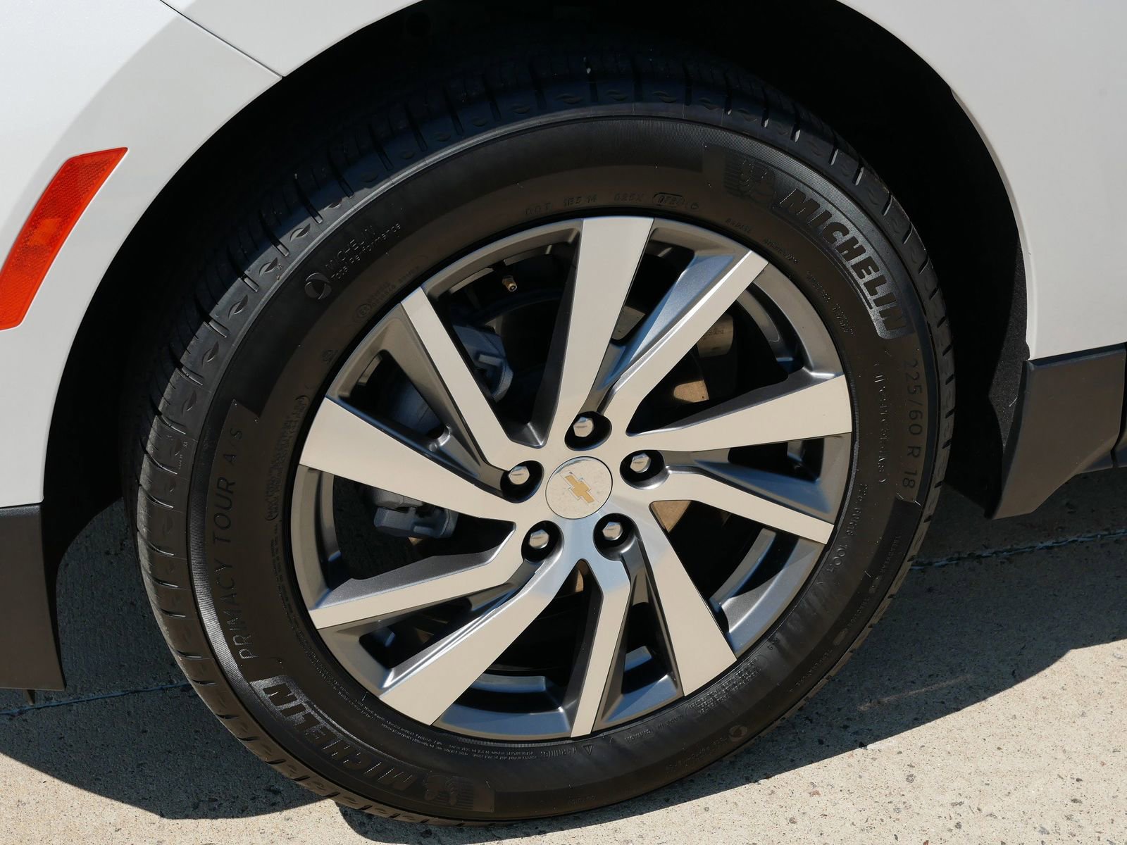 Used 2024 Chevrolet Equinox Premier image 10