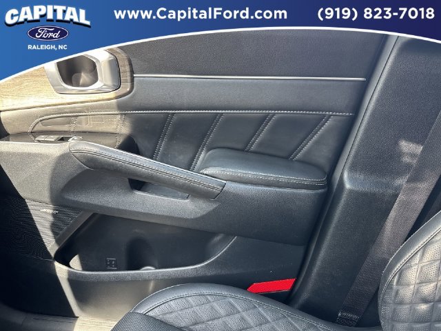 Used 2023 Kia Sorento SX Prestige AWD/4WD image 29
