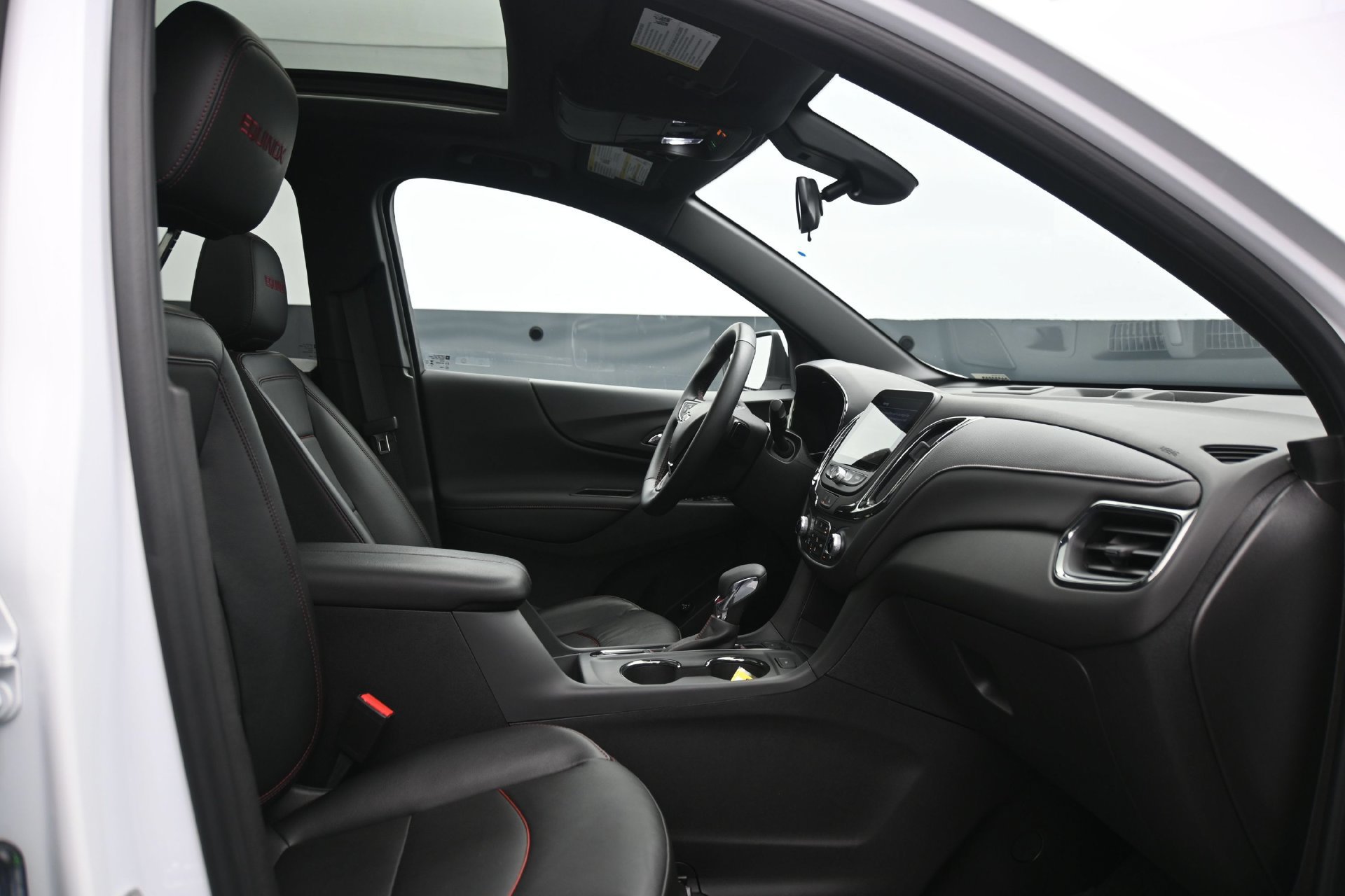 Used 2024 Chevrolet Equinox RS w/ RS Leather Package AWD/4WD image 13