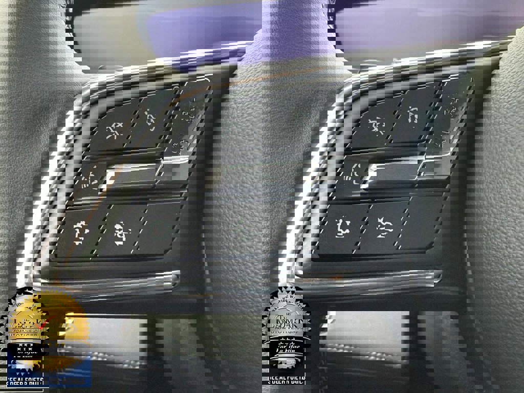 Used 2025 Buick Enclave Preferred image 10