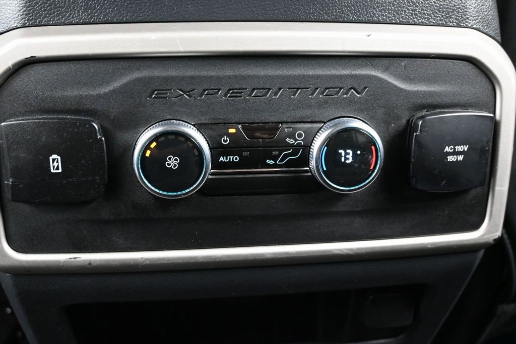 Used 2024 Ford Expedition XLT image 38