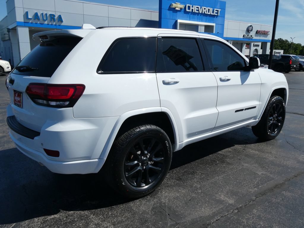 Used 2020 Jeep Grand Cherokee Altitude AWD/4WD image 5