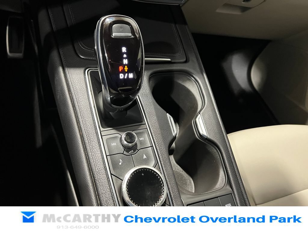 Used 2022 Cadillac XT4 Luxury w/ Cold Weather Package AWD/4WD image 18