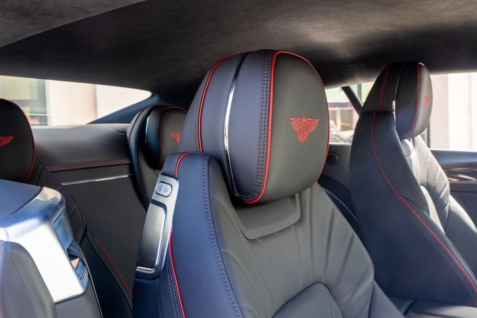 Used 2024 Bentley Continental GT image 38