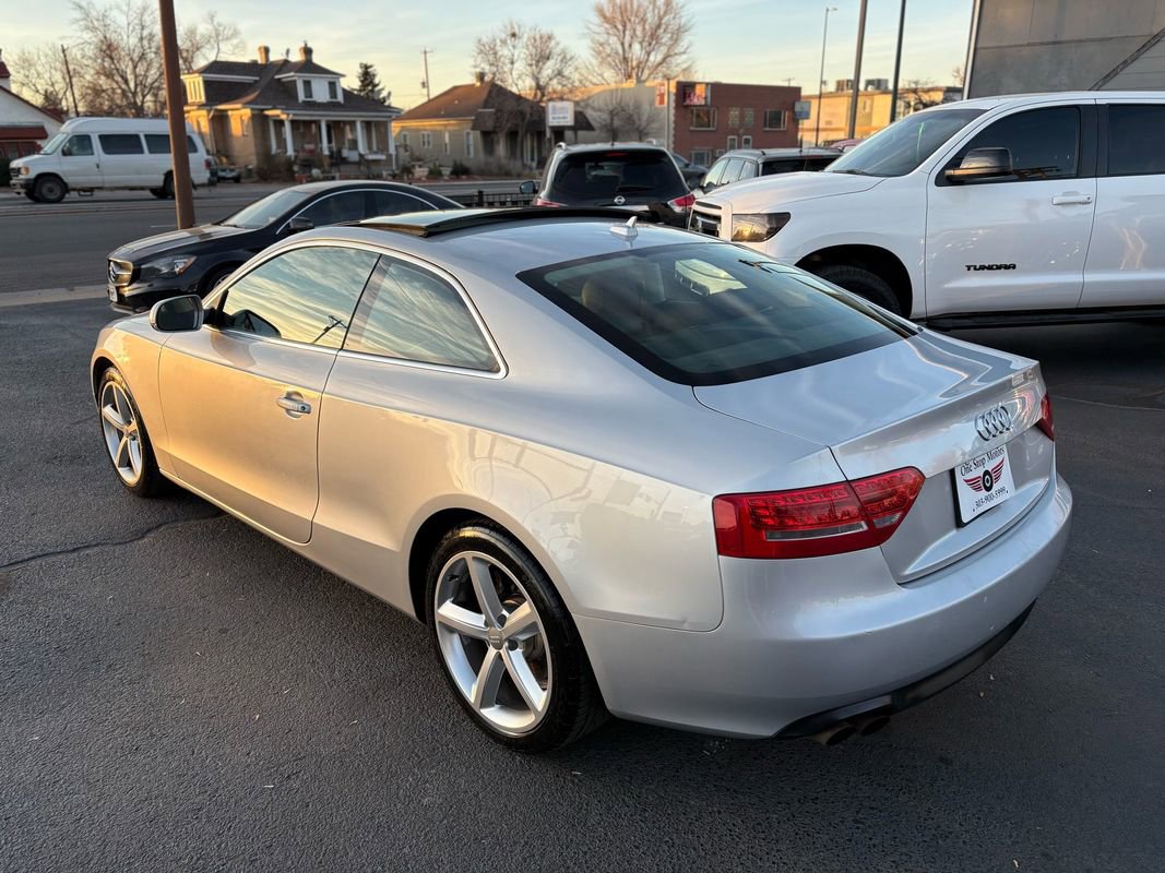 Used 2010 Audi A5 2.0T Premium image 8