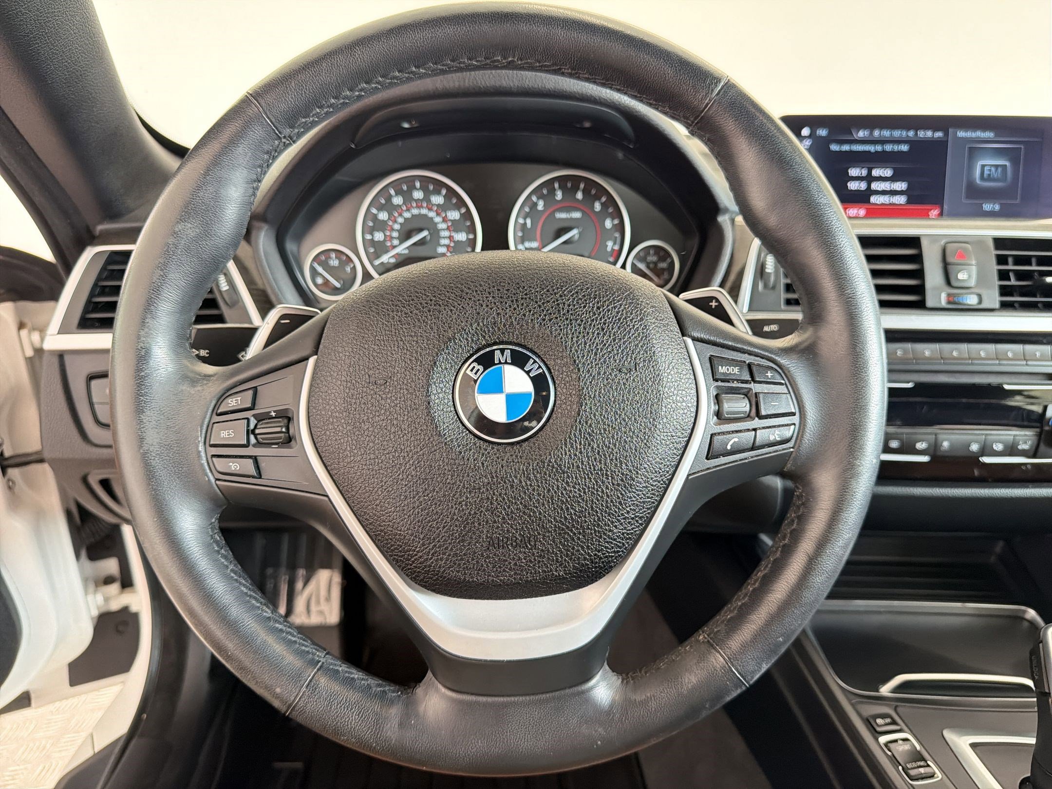 Used 2020 BMW 430i xDrive Convertible w/ Convenience Package AWD/4WD image 16