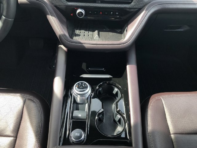 Used 2025 Ford Explorer Platinum RWD image 34