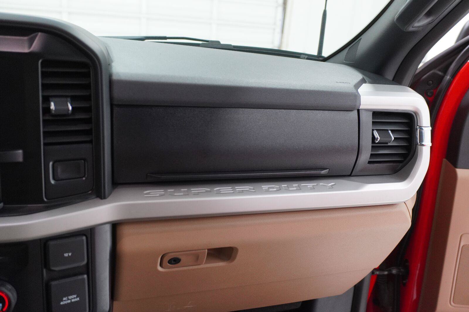 Used 2023 Ford F350 XLT AWD/4WD image 17