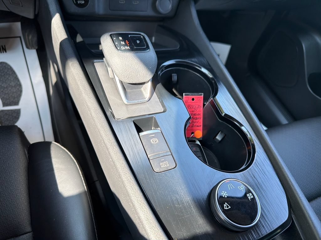 Used 2024 Nissan Rogue SV w/ SV Premium Package AWD/4WD image 25