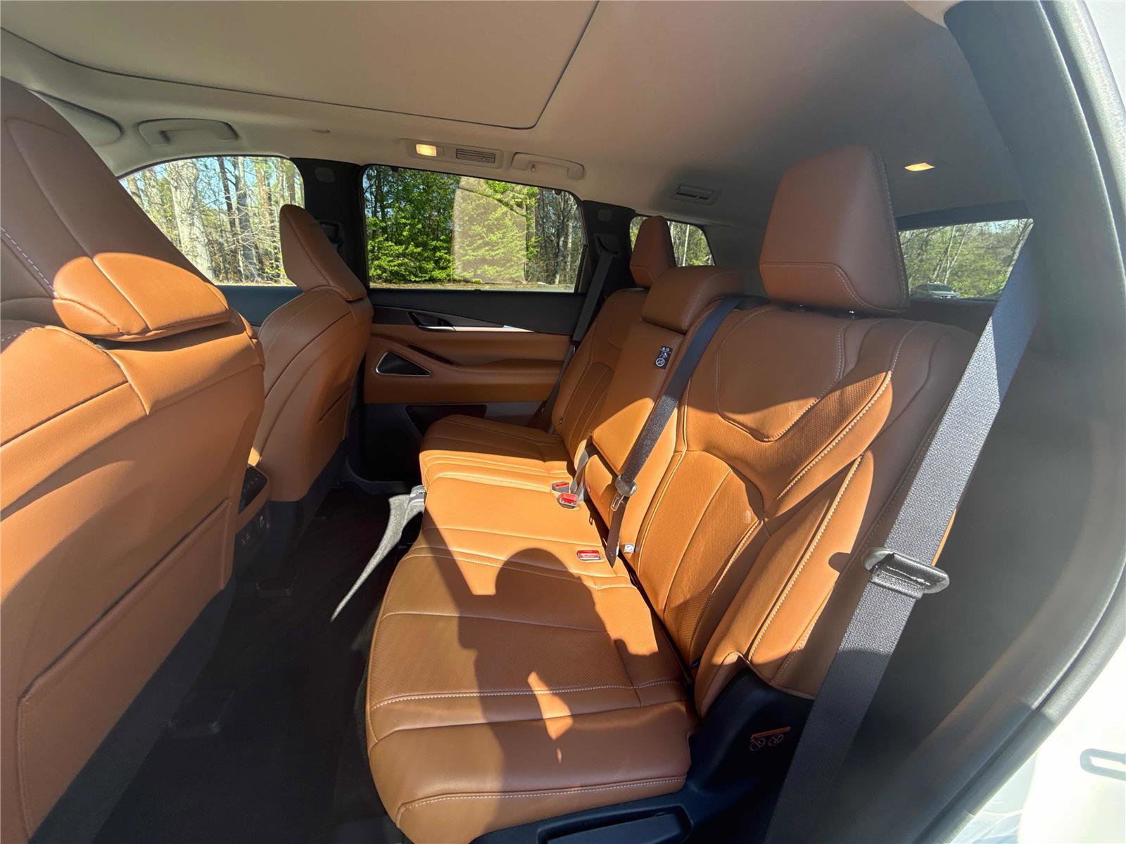 Certified 2025 INFINITI QX60 Sensory image 12