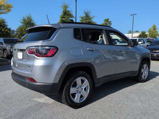 Certified 2022 Jeep Compass Latitude AWD/4WD image 4