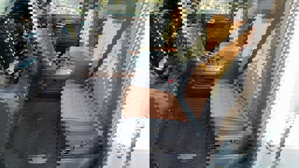 New 2026 Chevrolet Silverado 1500 High Country image 13