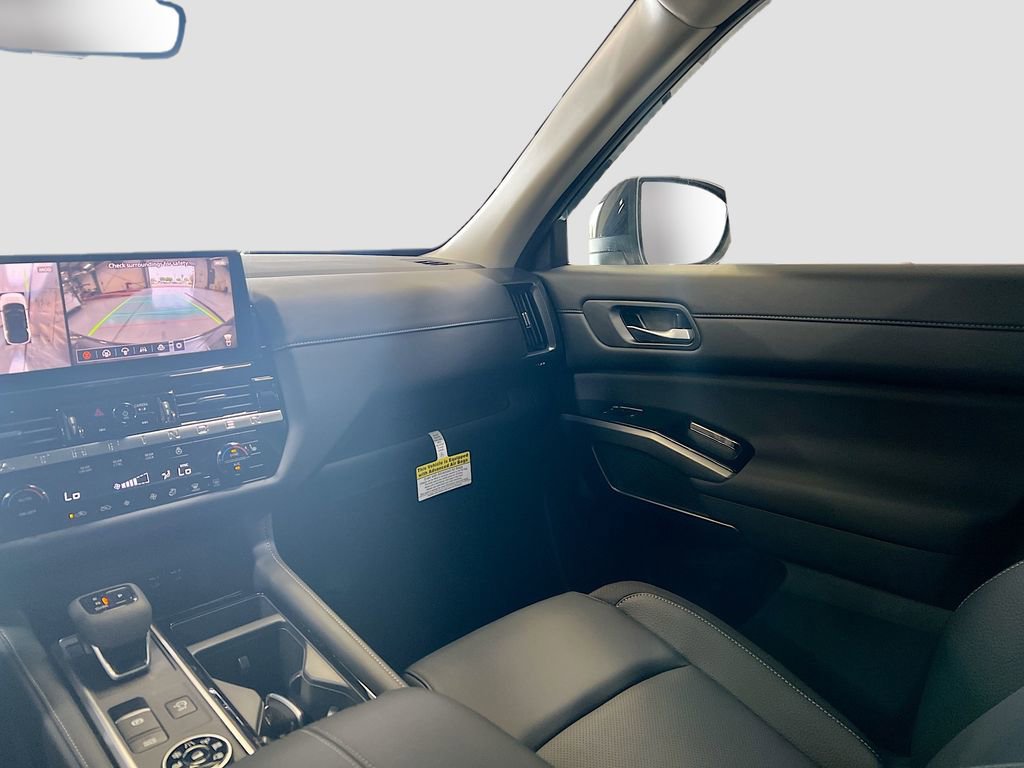 New 2026 Nissan Pathfinder SL image 22
