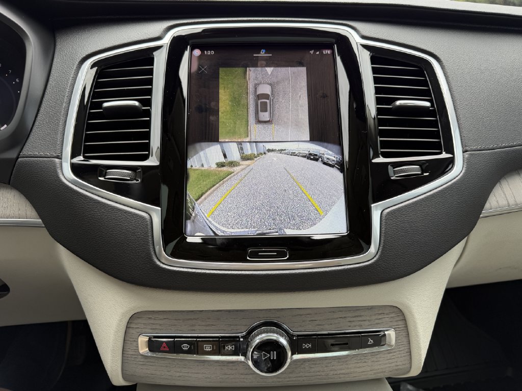 Certified 2025 Volvo XC90 B5 Ultra w/ Lounge Package AWD/4WD image 24