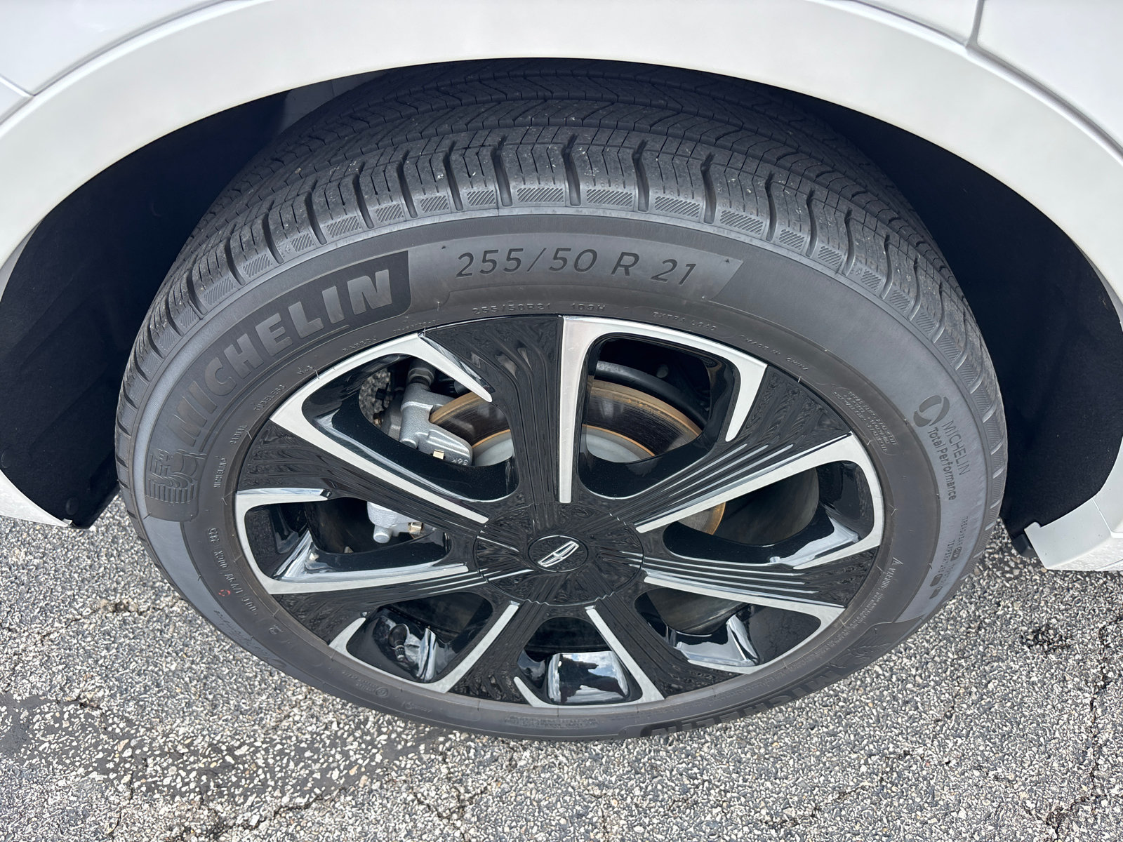 New 2026 Lincoln Nautilus Reserve AWD/4WD image 10