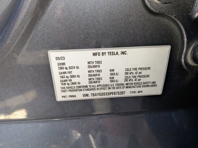 Used 2023 Tesla Model Y Long Range AWD/4WD image 25