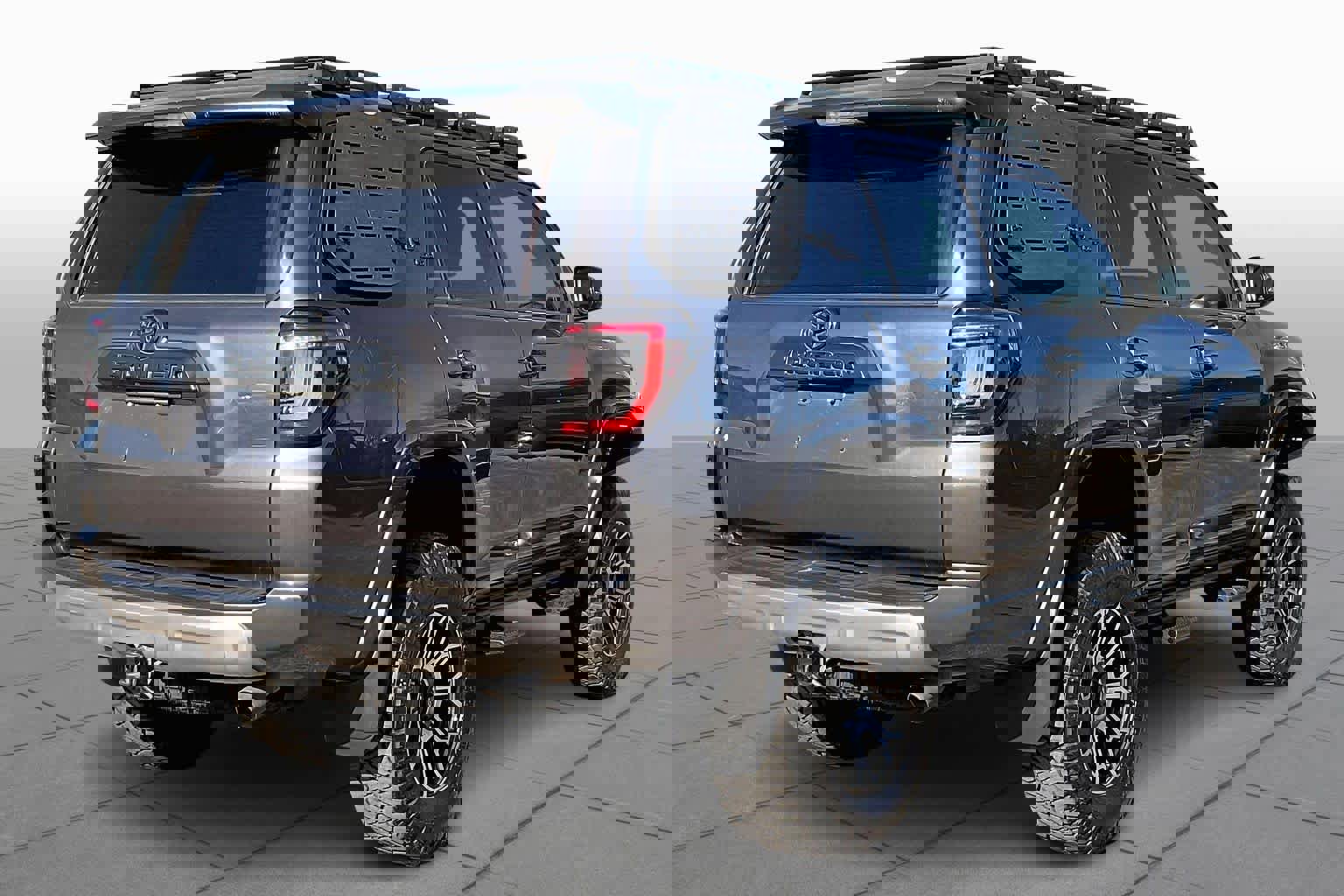 Used 2018 Toyota 4Runner TRD Off-Road image 11