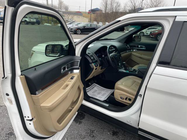 Used 2016 Ford Explorer Limited image 13