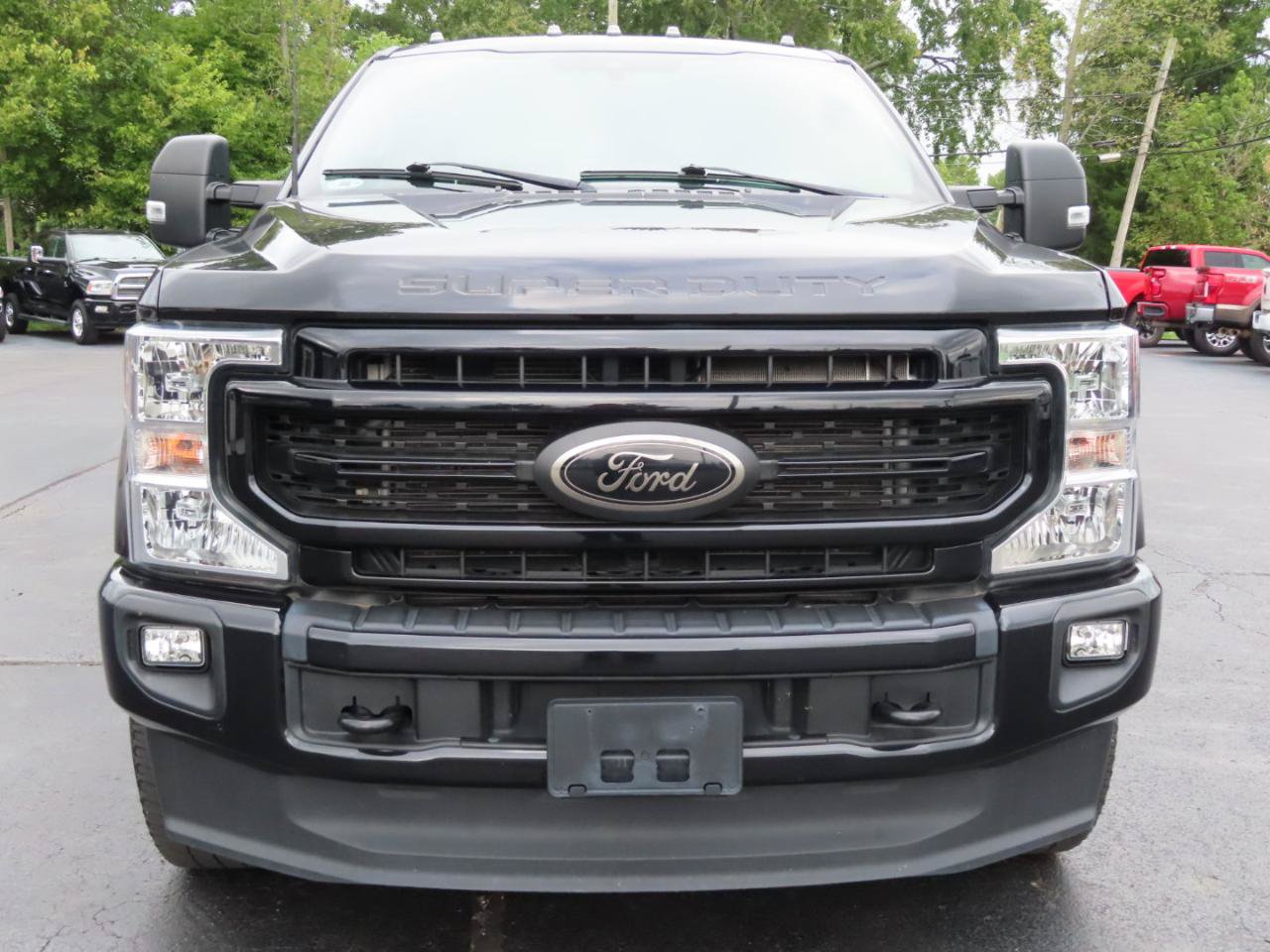 Used 2022 Ford F350 XLT w/ Black Appearance Package AWD/4WD image 6