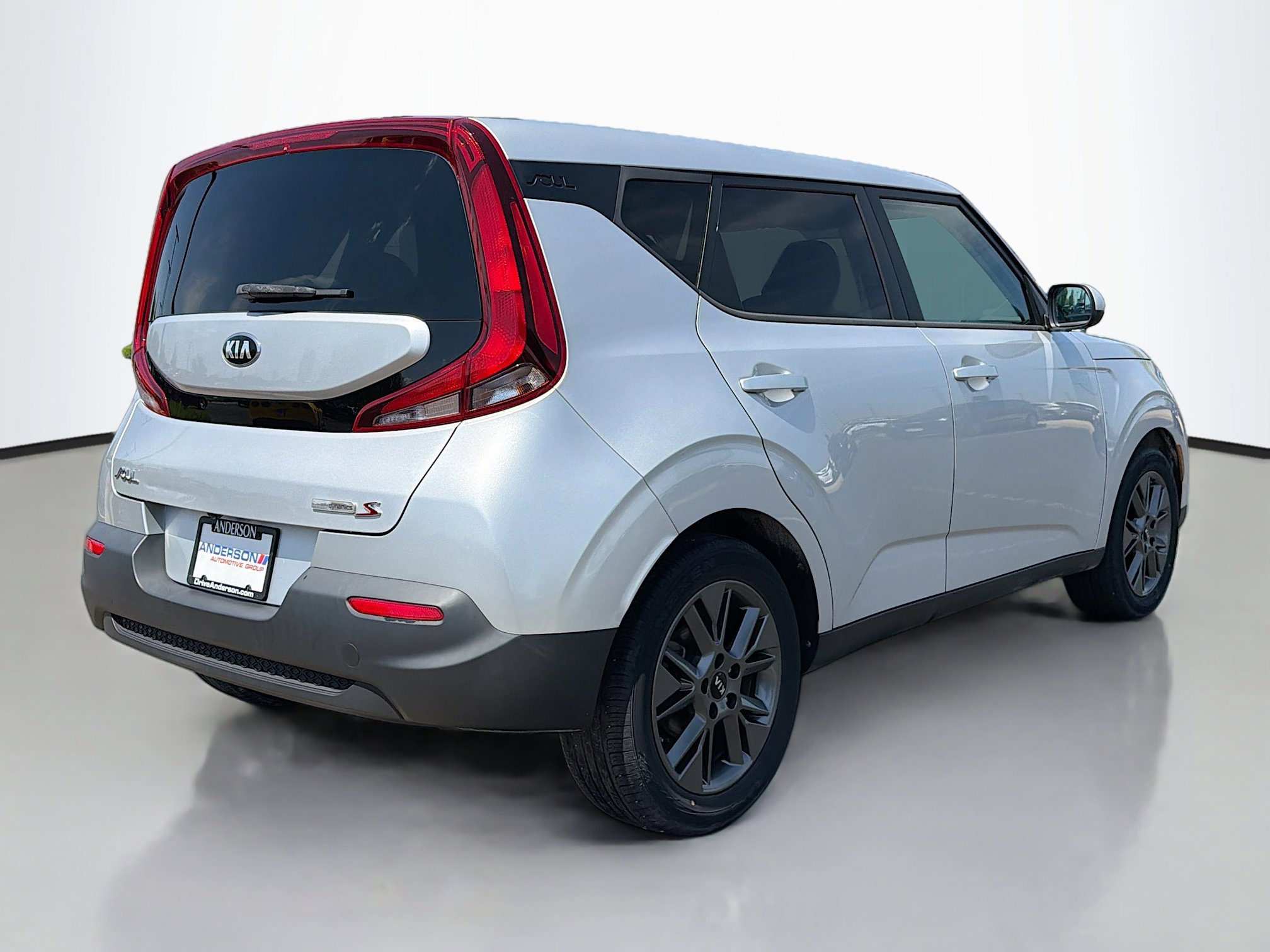 Used 2021 Kia Soul S FWD image 2