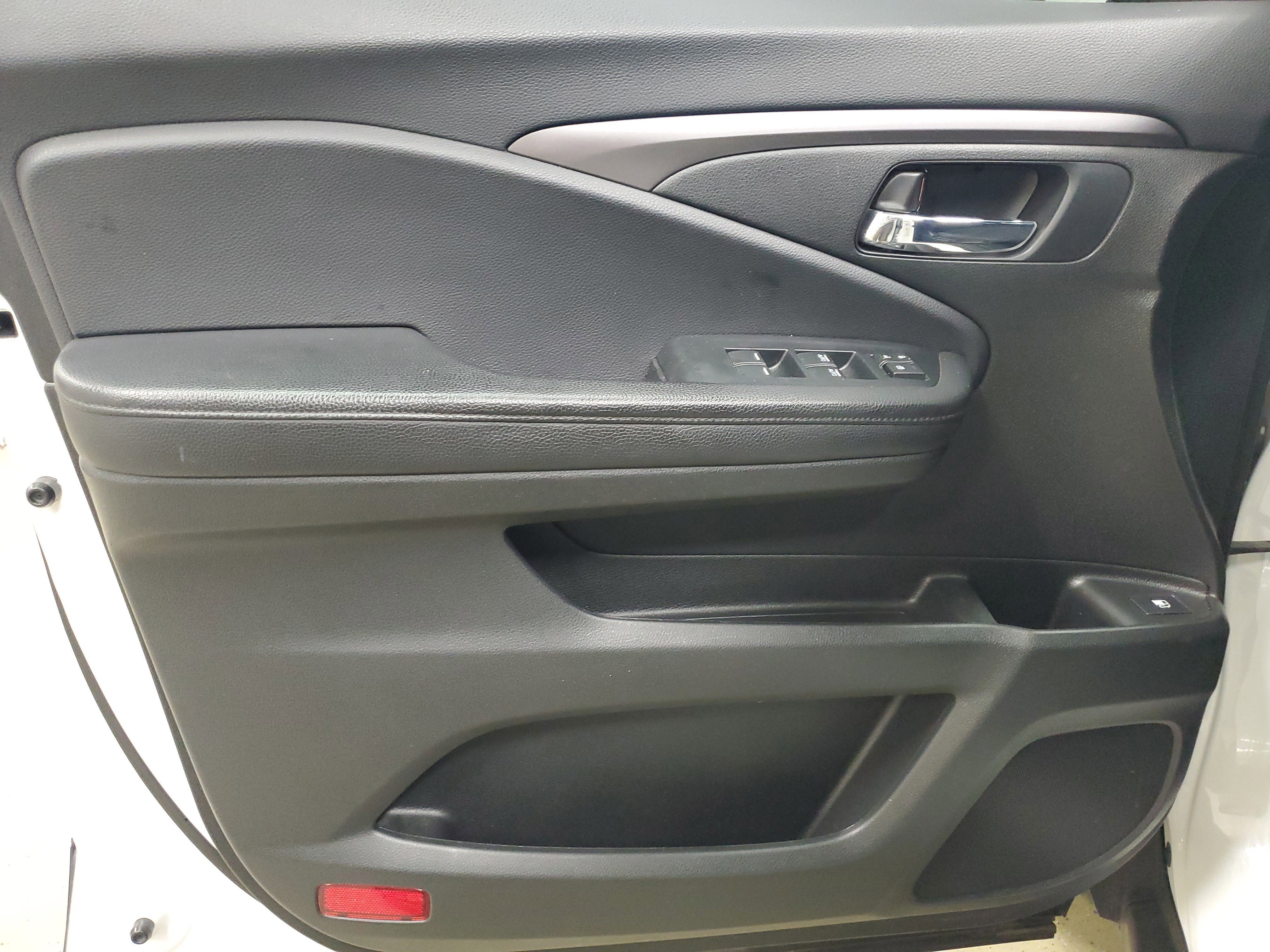 Used 2021 Honda Passport Sport image 20