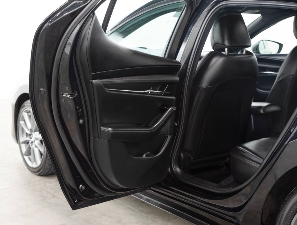 Used 2023 MAZDA MAZDA3 s FWD image 9
