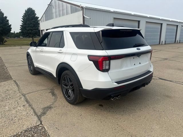 Used 2025 Ford Explorer ST AWD/4WD image 10