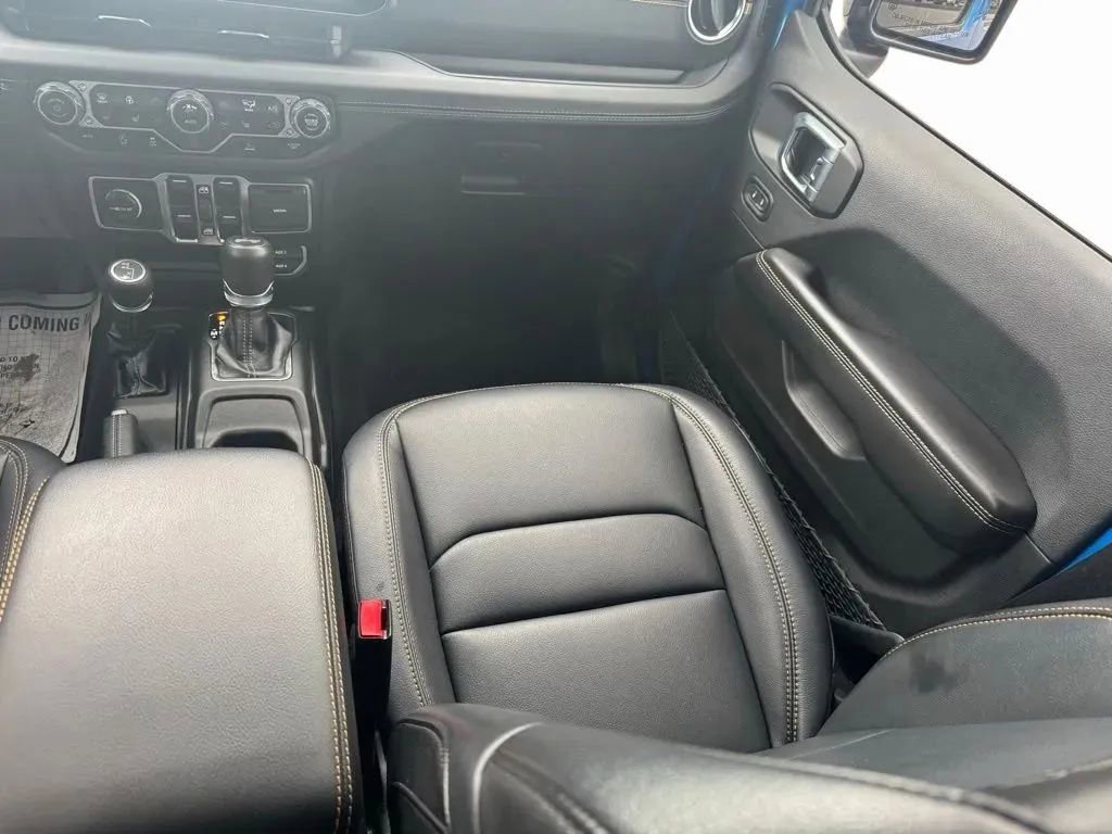 Used 2024 Jeep Wrangler Sahara w/ Technology Group image 18