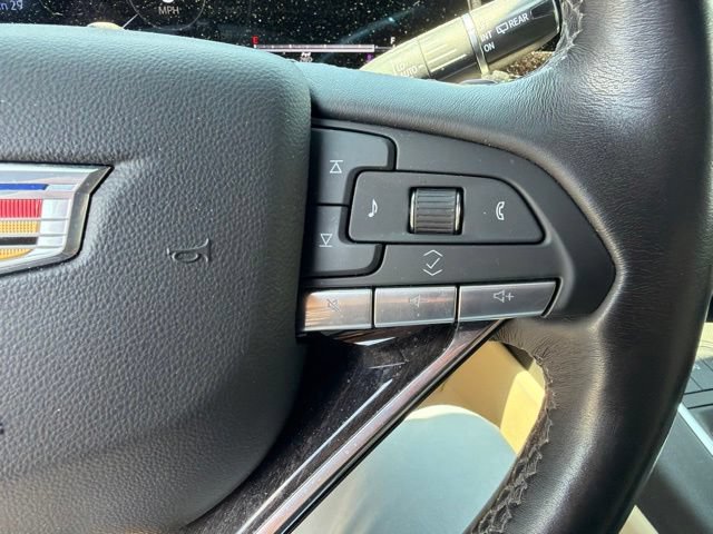 Used 2023 Cadillac Escalade Premium Luxury w/ Performance Package AWD/4WD image 8