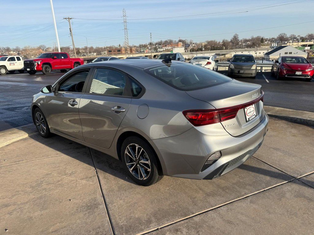 Used 2024 Kia Forte LXS image 7