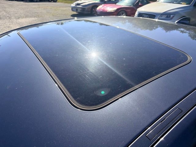 Used 2017 BMW 330i Sedan image 6