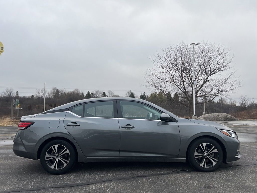 Used 2023 Nissan Sentra SV image 3
