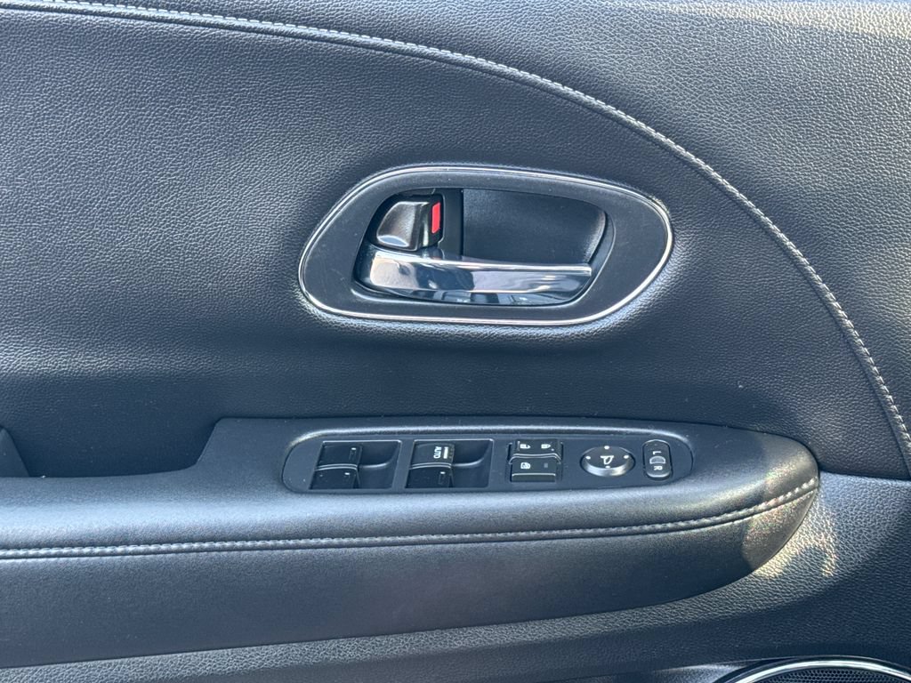 Used 2017 Honda HR-V EX-L image 30