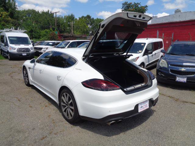Used 2015 Porsche Panamera 4S Executive image 6