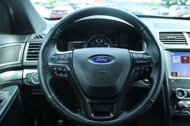 Used 2019 Ford Explorer XLT w/ Equipment Group 202A FWD image 23