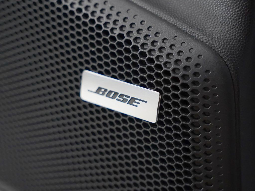 Certified 2025 Porsche Macan 4S Electric image 18