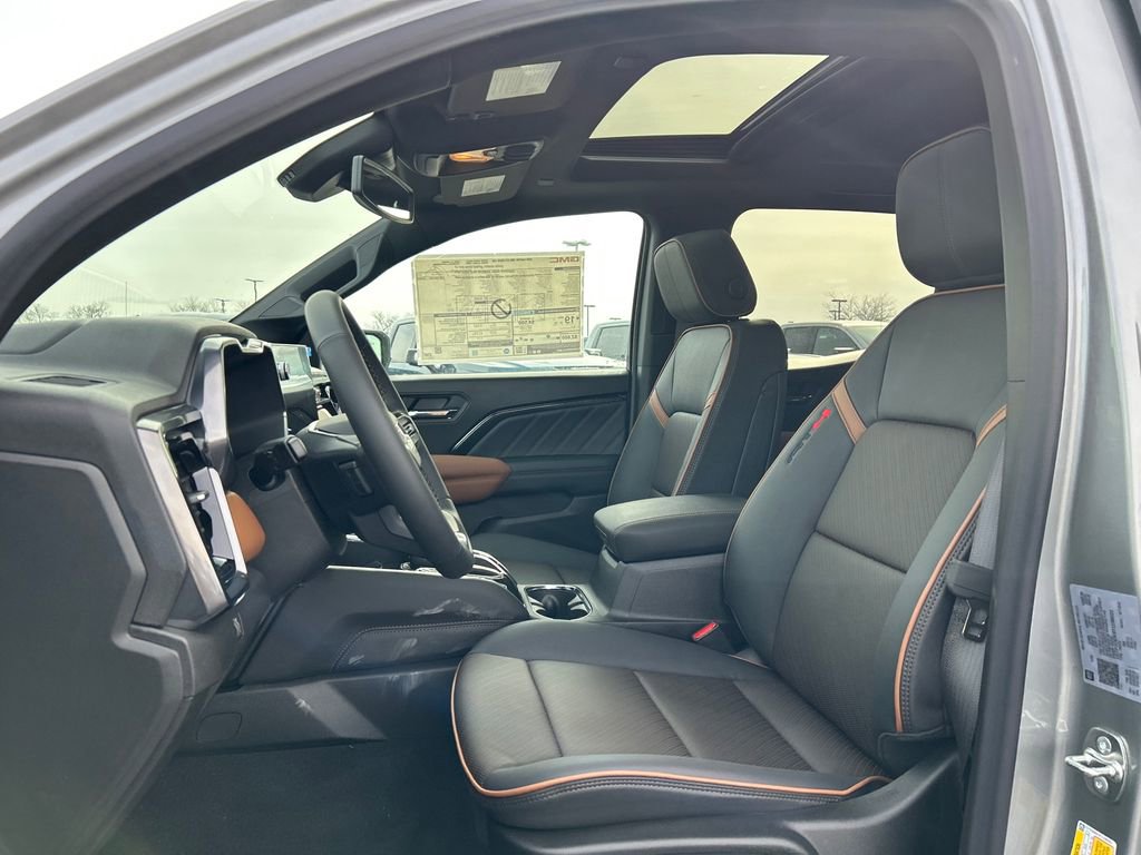 New 2026 GMC Canyon AT4 w/ Technology Plus Package AWD/4WD image 16