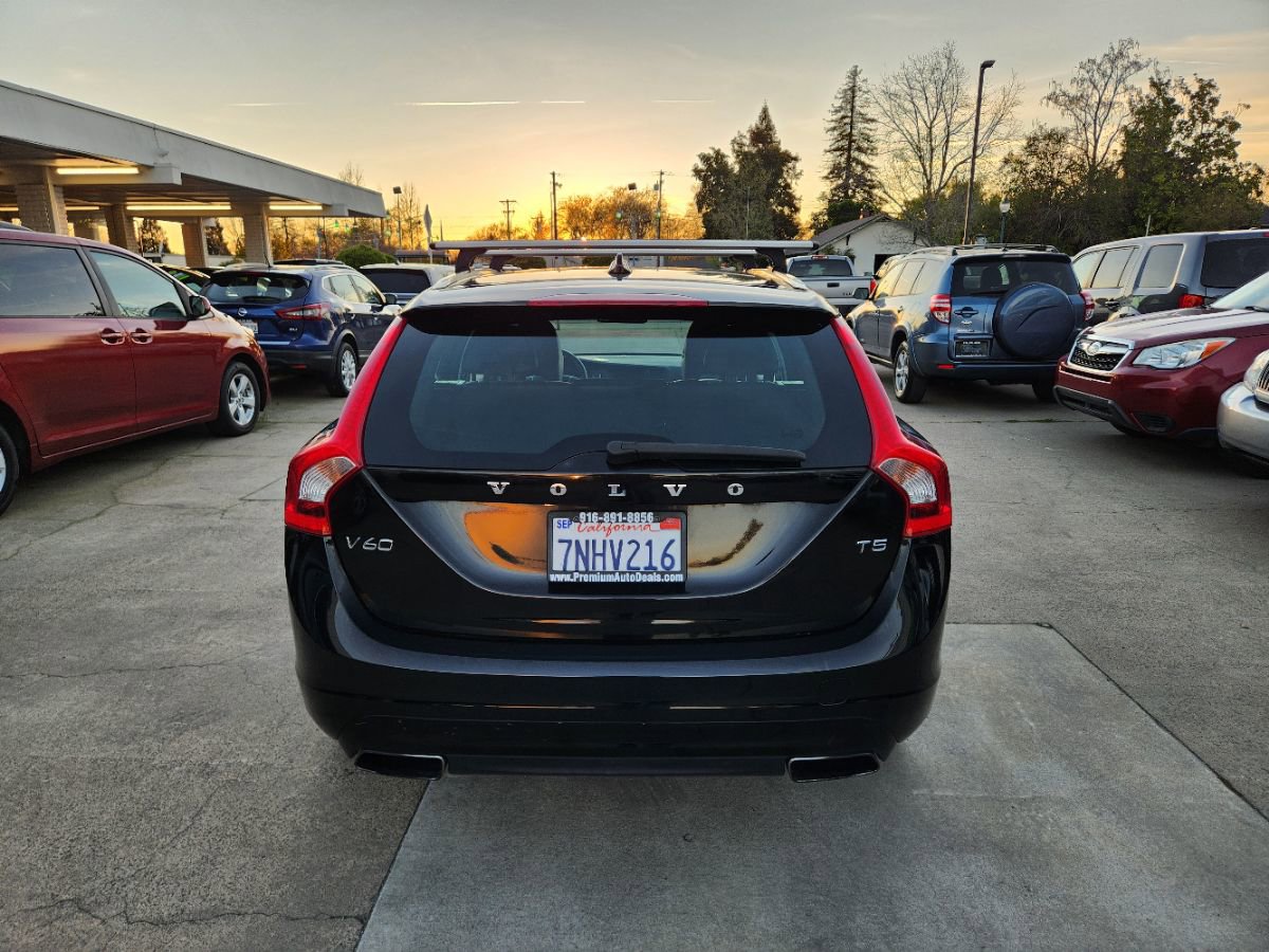 Used 2015 Volvo V60 T5 Premier image 5