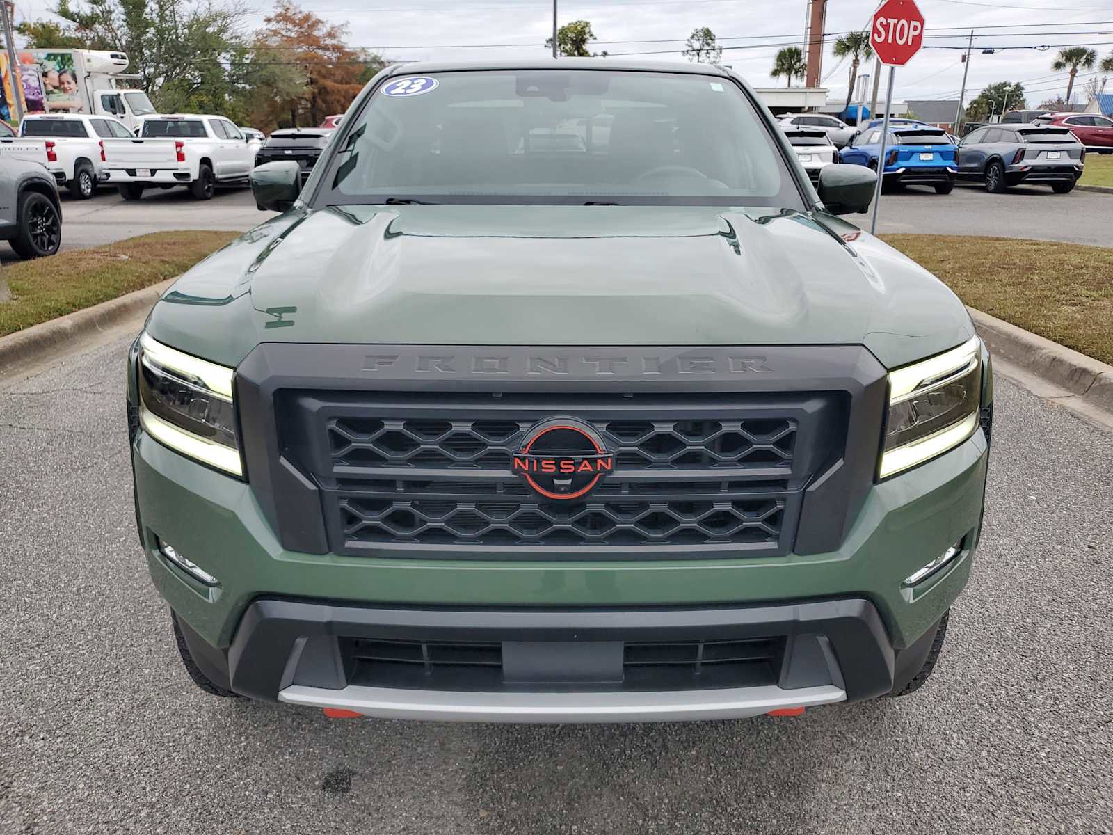 Used 2023 Nissan Frontier Pro-X w/ Pro-X Premium Package image 9