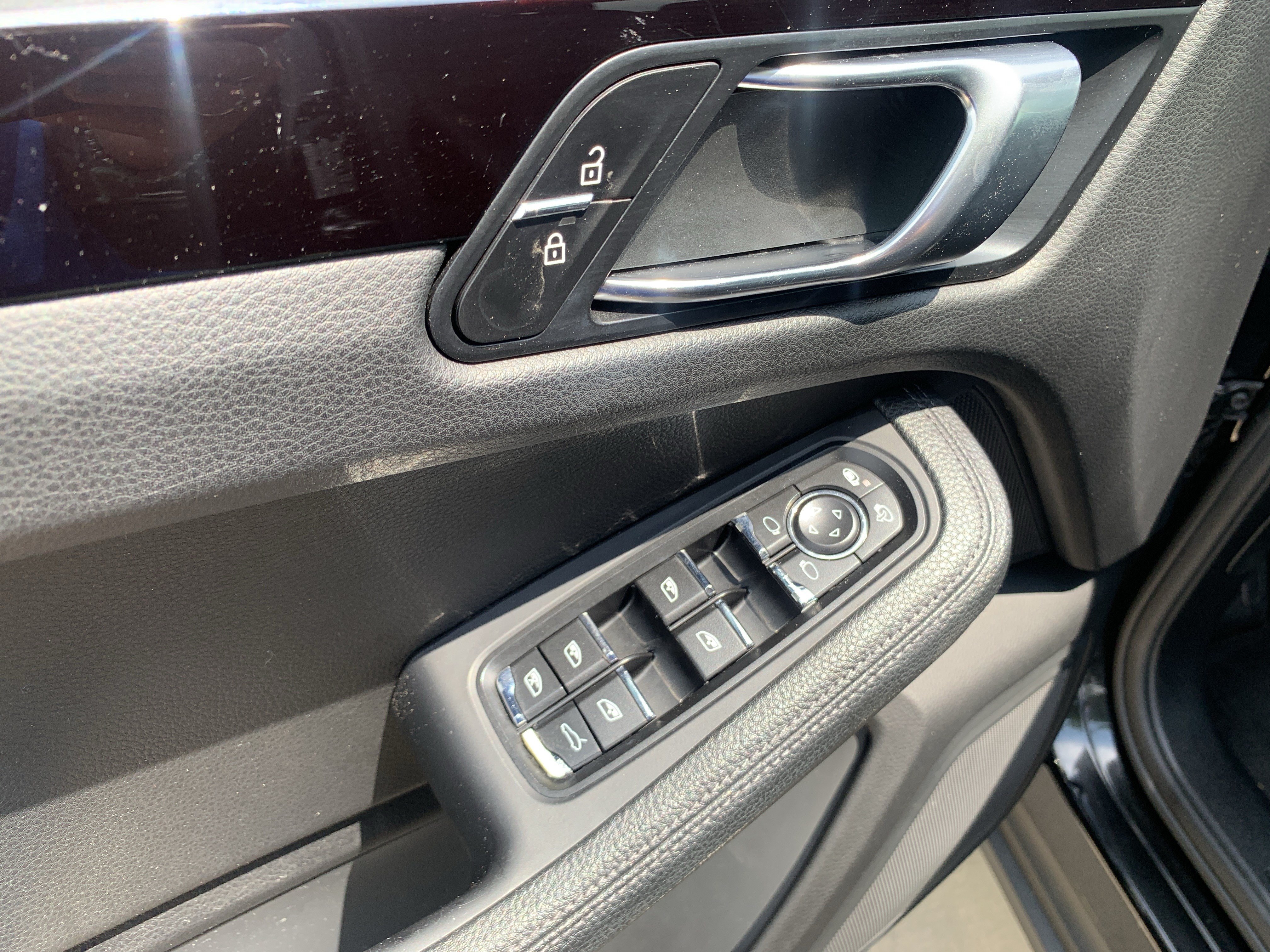 Used 2019 Porsche Macan AWD/4WD image 15