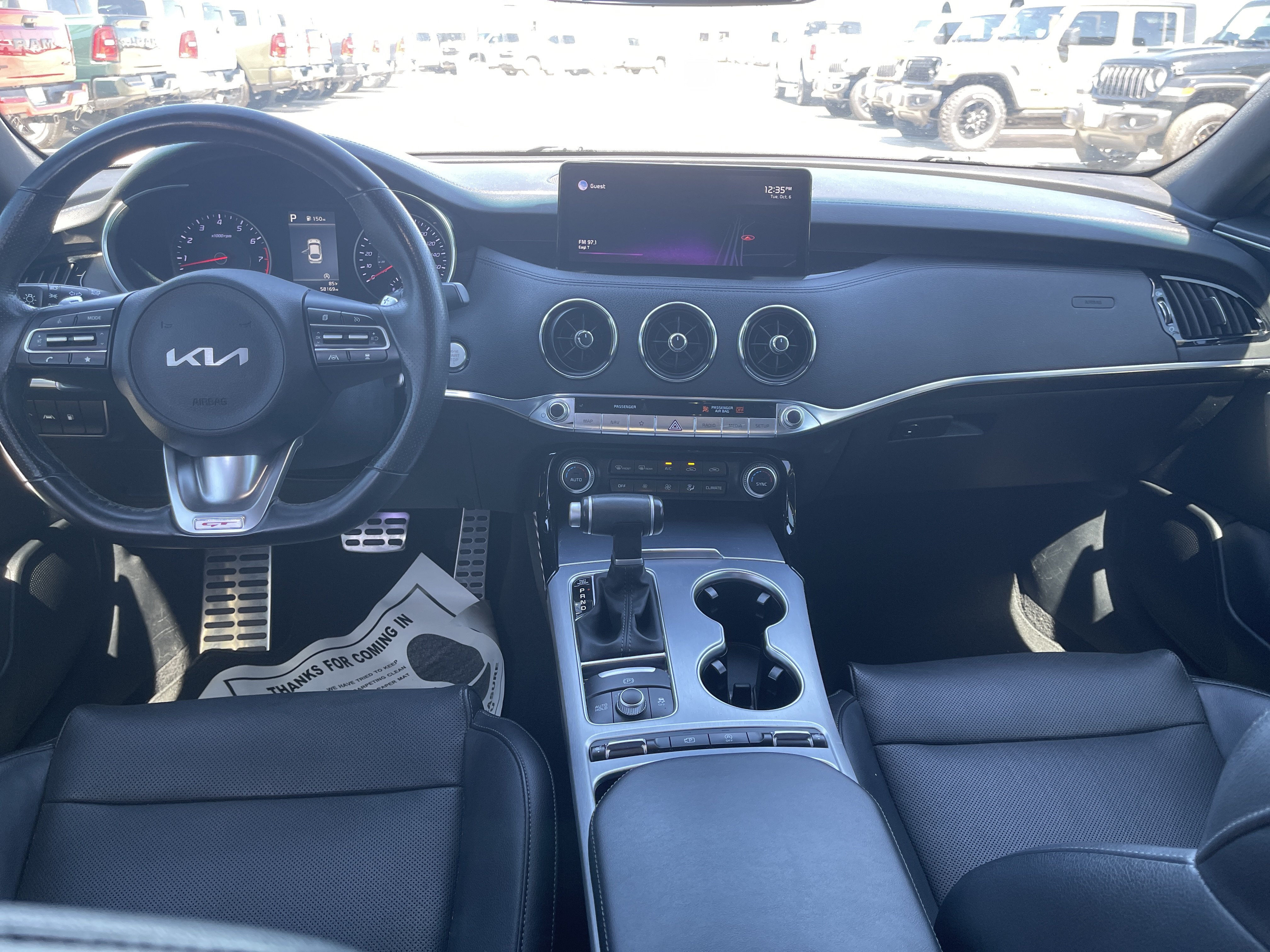Used 2022 Kia Stinger GT1 RWD image 15