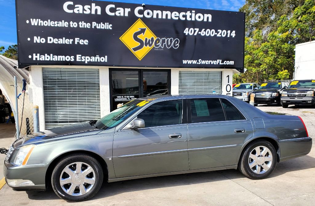 Used 2006 Cadillac DTS w/ Trunk Convenience Package image 10