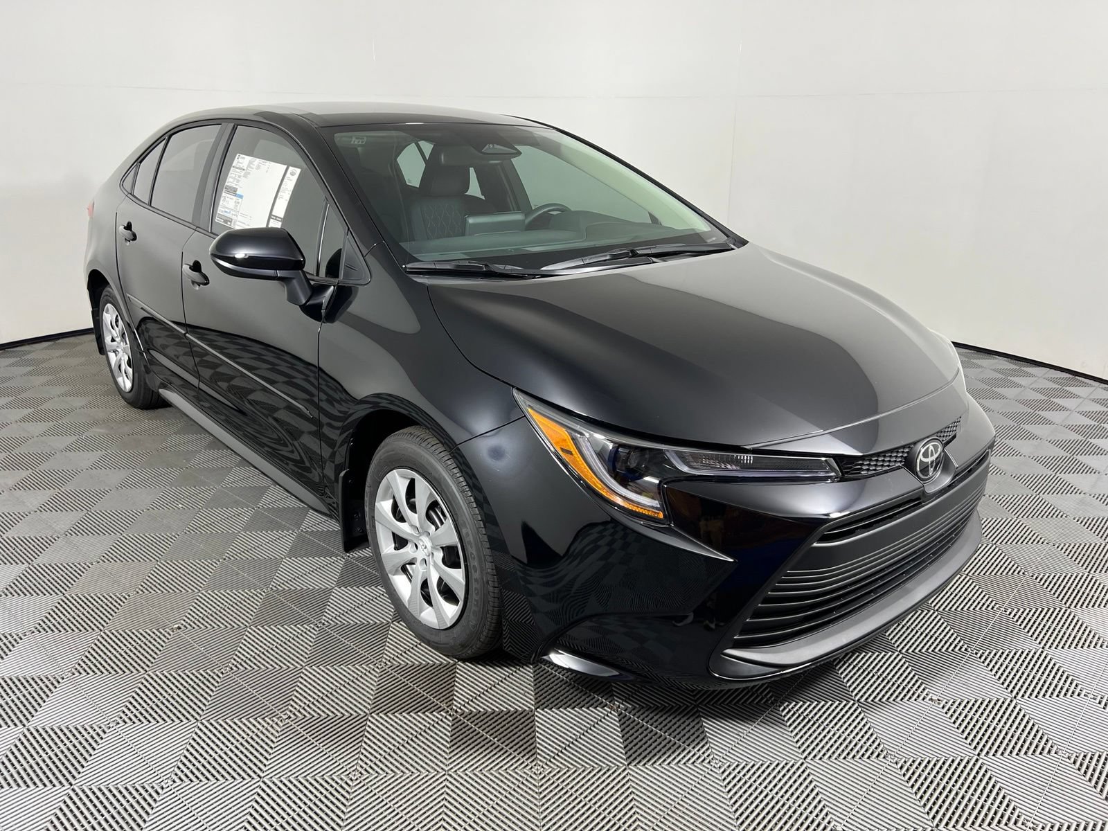 New 2026 Toyota Corolla LE FWD image 3