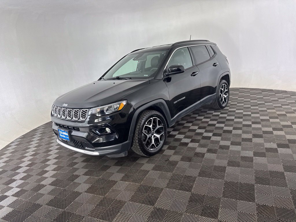 Used 2025 Jeep Compass Limited AWD/4WD image 3