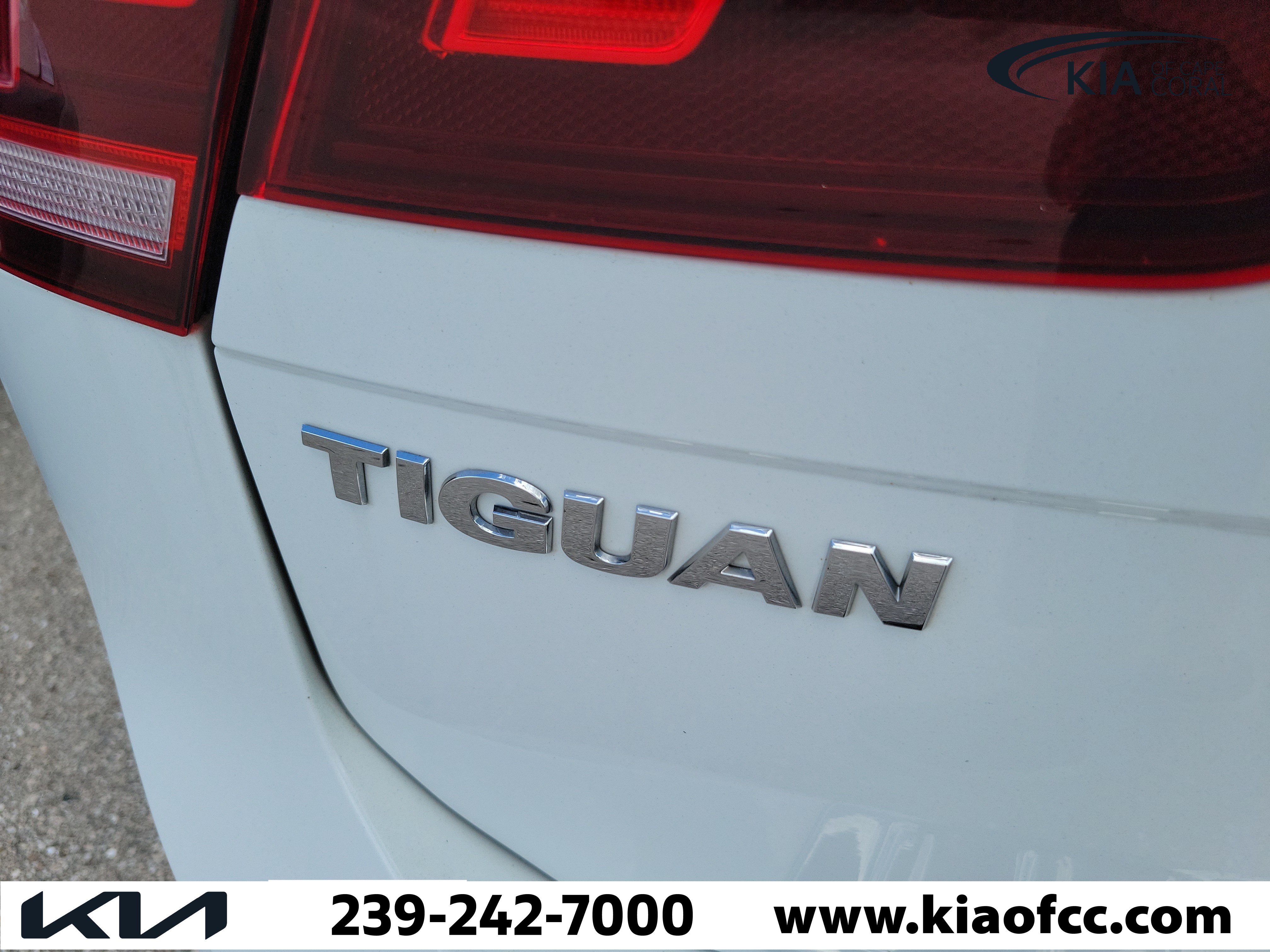 Used 2021 Volkswagen Tiguan S FWD image 11