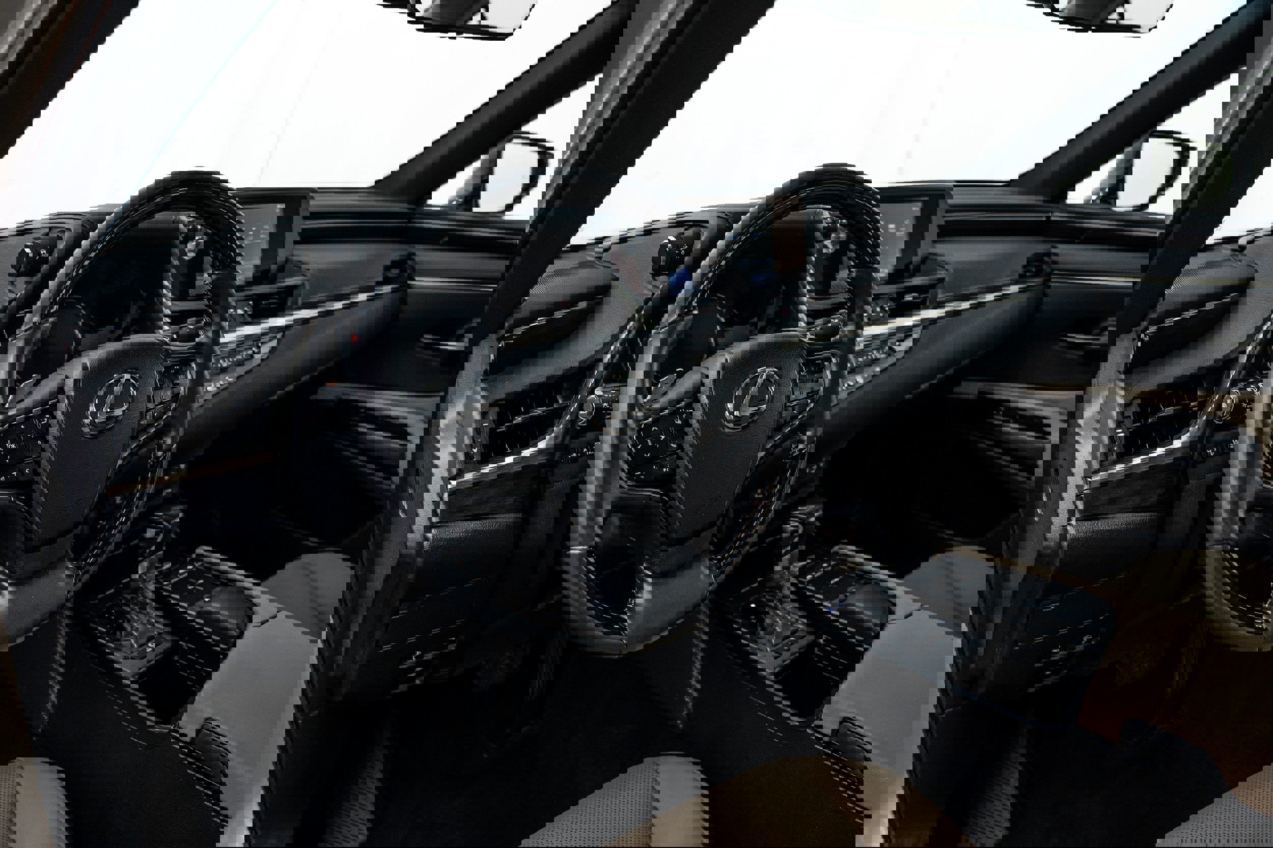 Used 2021 Lexus ES 250 w/ Premium Package image 9