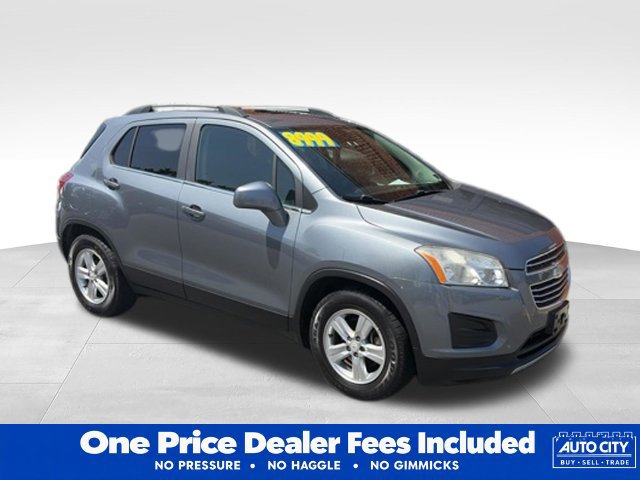 Used 2015 Chevrolet Trax LT w/ LT Sun and Sound Package FWD image 28