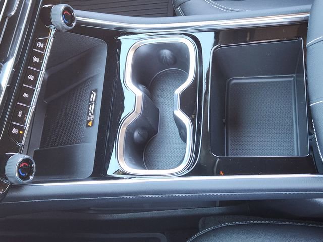 New 2026 Chevrolet Traverse LT w/ Driver Confidence Package image 16