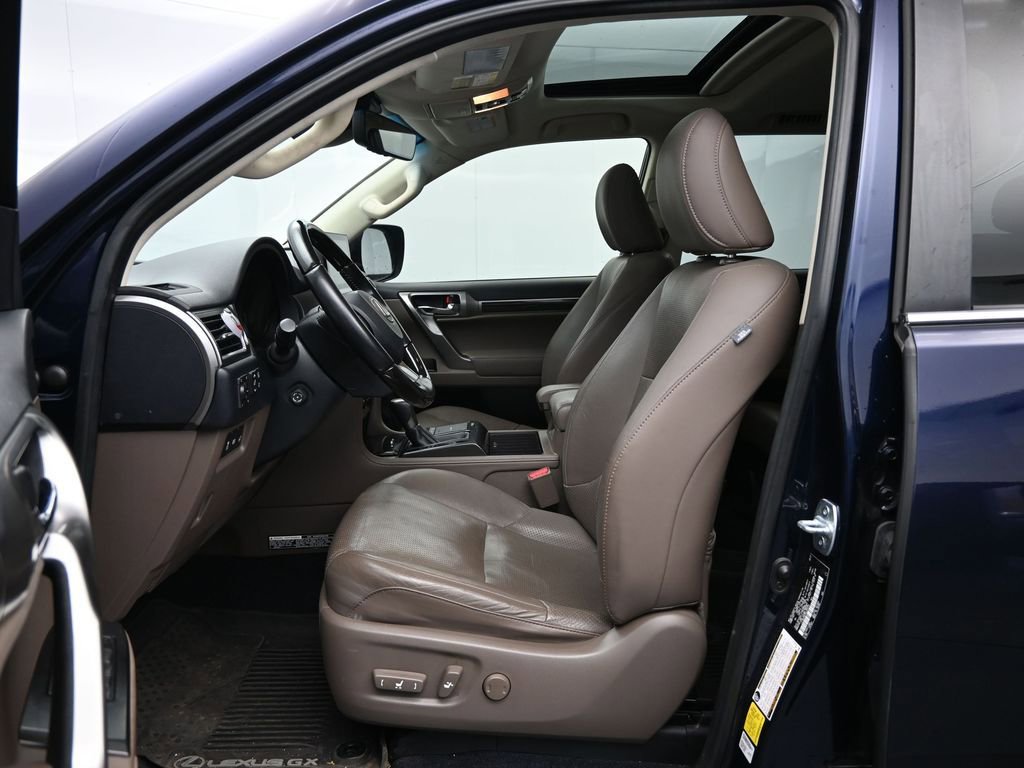 Used 2022 Lexus GX 460 Luxury image 25