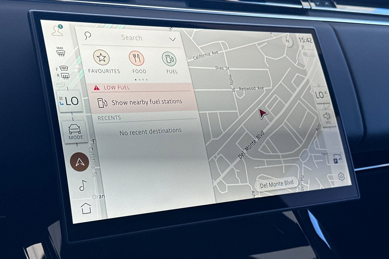 New 2025 Land Rover Range Rover Sport Dynamic SE image 18